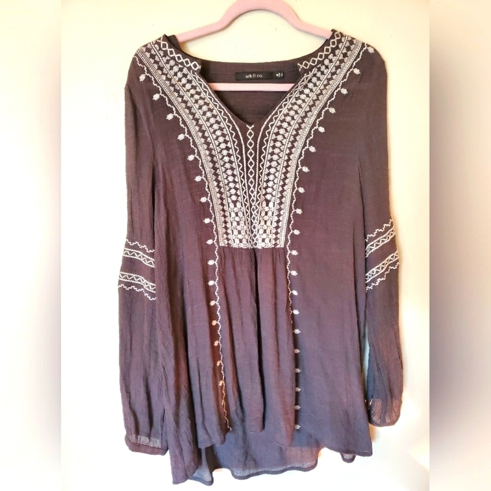 Arc & Co. Embroidered grey shirt